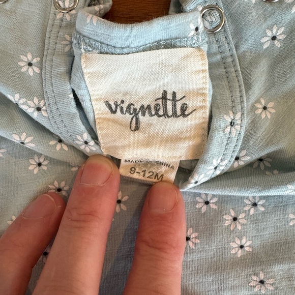 Bundle of 4 12 month onesies in great condition - Picture 4 of 11